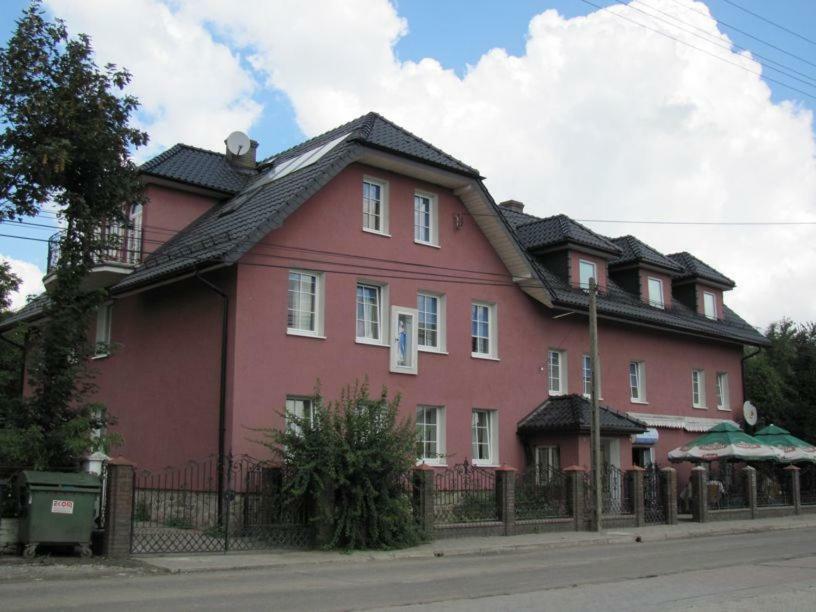 Gosciniec Ella Inn Lipniki Lipniki  Esterno foto