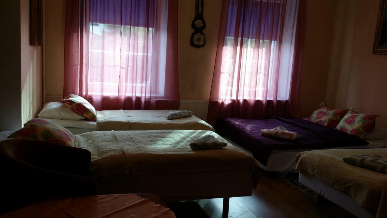 Gosciniec Ella Inn Lipniki Lipniki  Esterno foto
