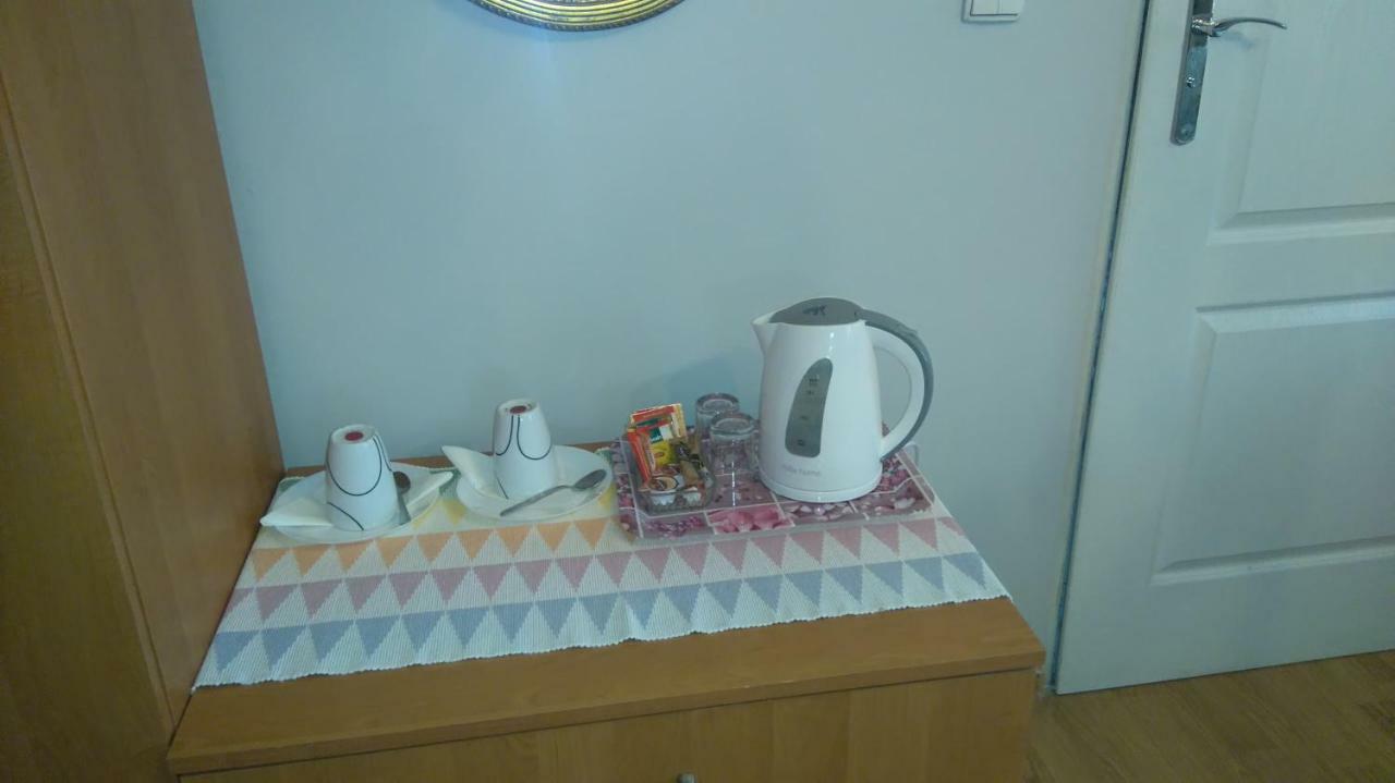Gosciniec Ella Inn Lipniki Lipniki  Esterno foto