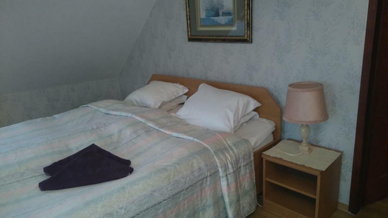 Gosciniec Ella Inn Lipniki Lipniki  Esterno foto