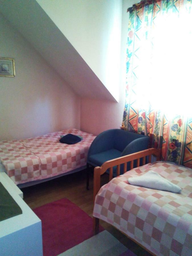 Gosciniec Ella Inn Lipniki Lipniki  Esterno foto